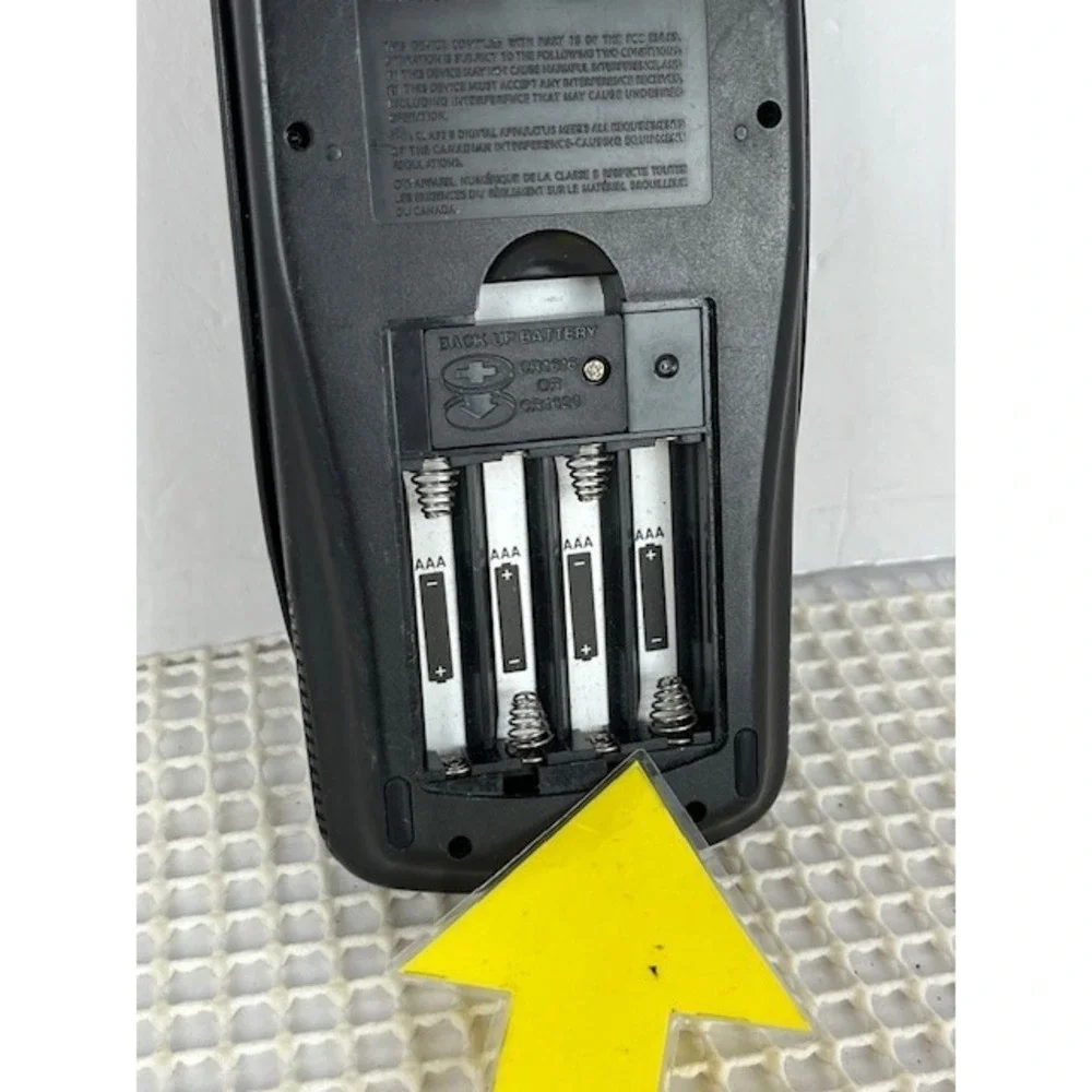 Texas Instruments TI-83 Plus Graphing Calculator-Black-no battery cover‎ WORKING